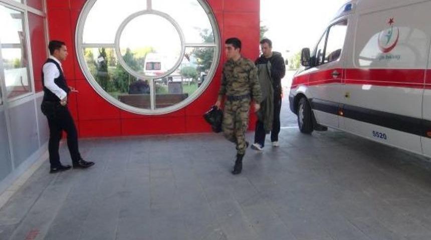 Konya'da 4 Kişilik Sivil U&ccedil;ak Mecburi Iniş Yaptı (3)