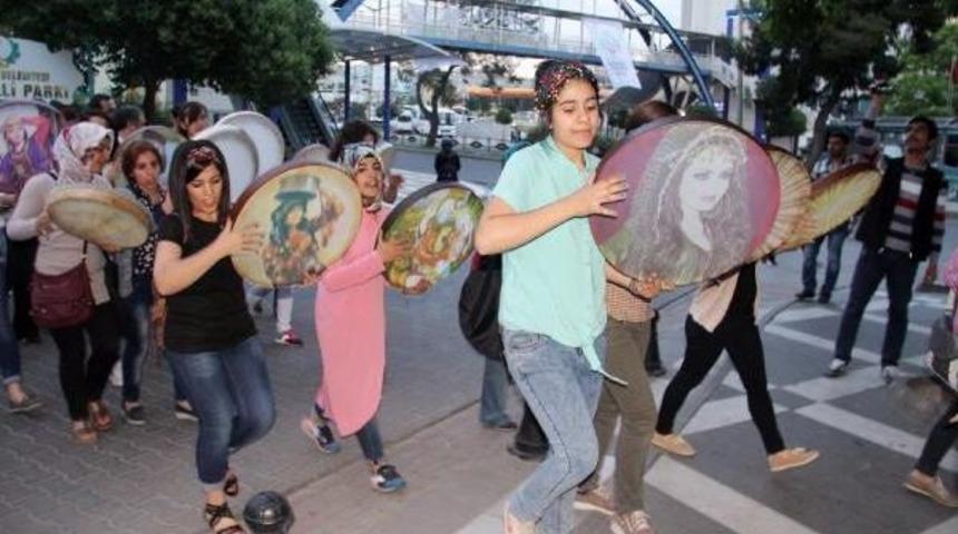 Şanlıurfa'da Kadınlardan Defli Protesto