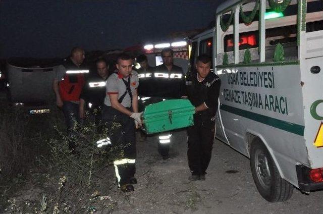 Uşak’ta Trafik Kazası: 1 Ölü, 2 Yaralı