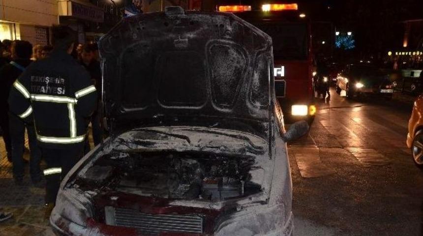 Eskişehir&rsquo;de Otomobil Yangını
