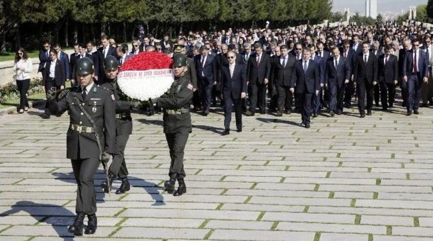 Gen&ccedil;lik Heyeti Ata&rsquo;nın Huzurunda