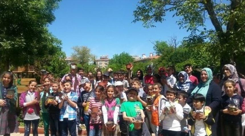 Yetim &Ccedil;ocuklara Gezi