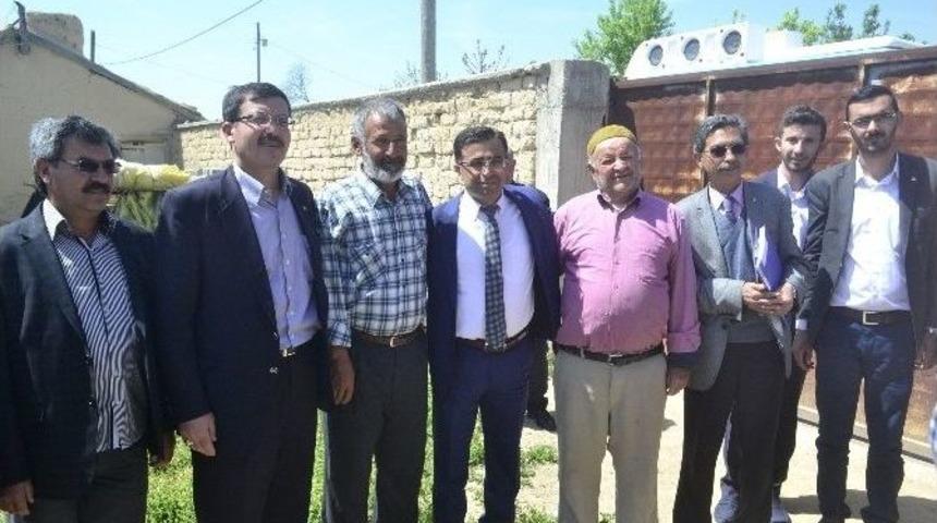 Milletvekili Adayı &Ouml;mer &Uuml;nal Kadınhanı&rsquo;nı Ziyaret Etti