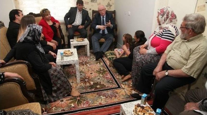 Başkan Kurt, Karapınar Mahallesinde Vatandaşlarla Buluştu