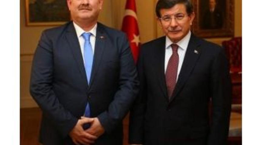 Başbakan Davuoğlu Karab&uuml;k&rsquo;e Geliyor