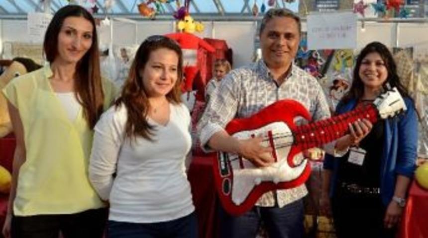 Başkan Uysal, Yıl Sonu Sergisini İkinci Kez Gezdi