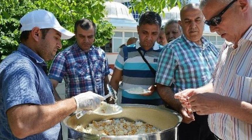 Yunusemre&rsquo;den Vatandaşlara Kur&rsquo;an-ı Kerim