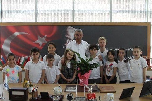 Başkan Şenol’dan Öğrencilere Röportaj