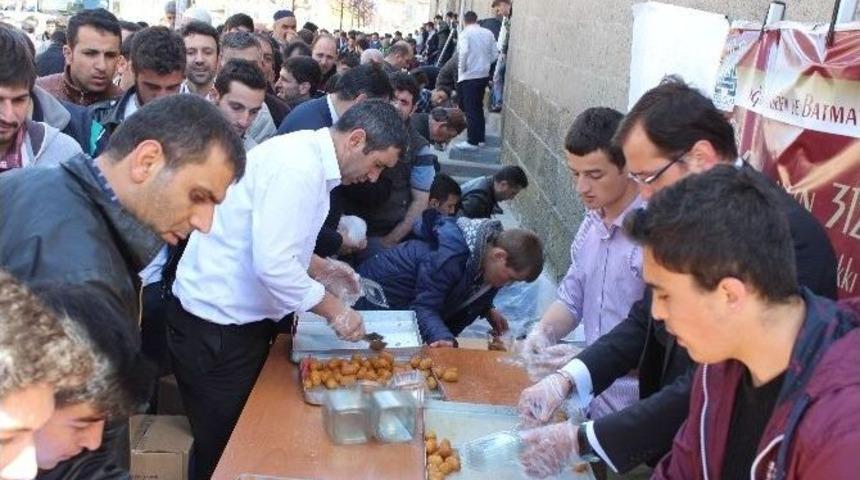 3 Bin Kişilik Lokma, 15 Dakikada Bitti