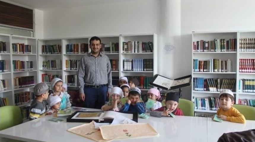 Minik &Ouml;ğrencilerden Akademiye Ziyaret