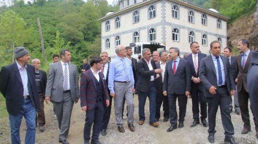 2.5 Yıl Sonra İlk İbadet