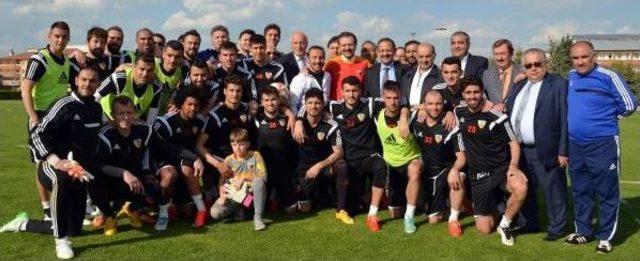 Tobb Başkanı Kayserispor’U Ziyaret Etti