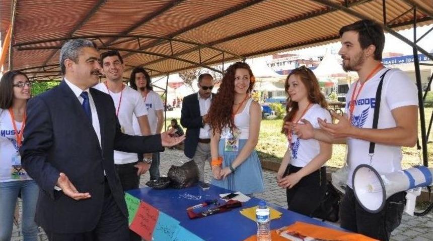 Alıcık, &Uuml;niversite Gen&ccedil;leri İle 90&rsquo;lı Yıllara Ait Anılarını Tazeledi