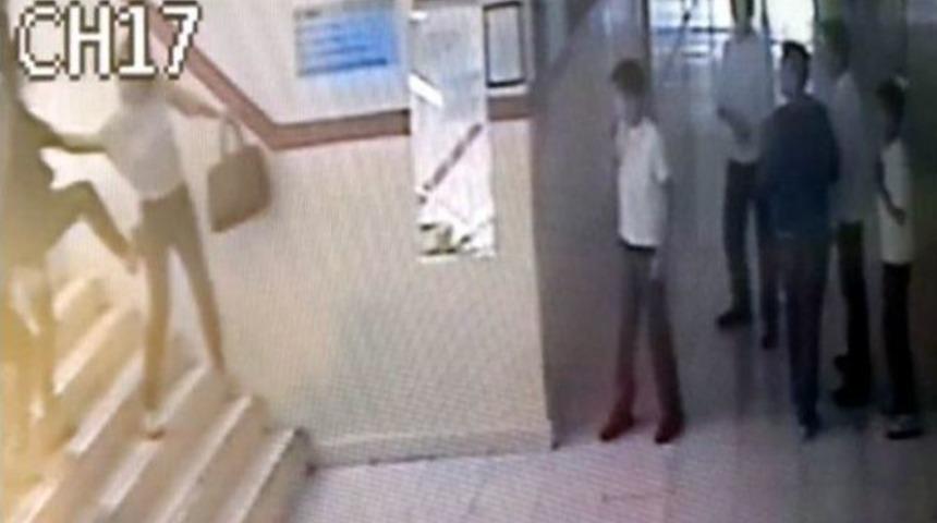 Konya&rsquo;da Kadın Veliden Kadın &Ouml;ğretmene Dayak