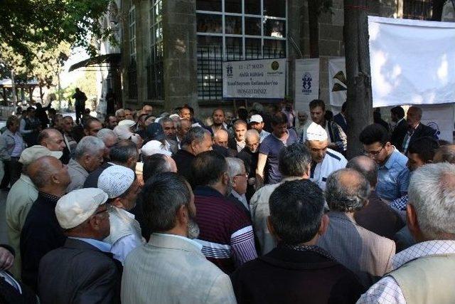 Esder&rsquo;den Vatandaşa Ahilik Pilavı 1