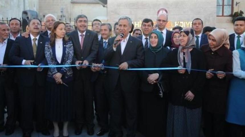 Başbakan Yardımcısı Arın&ccedil;: Hayırseverler Eğitime Destek Olmalı