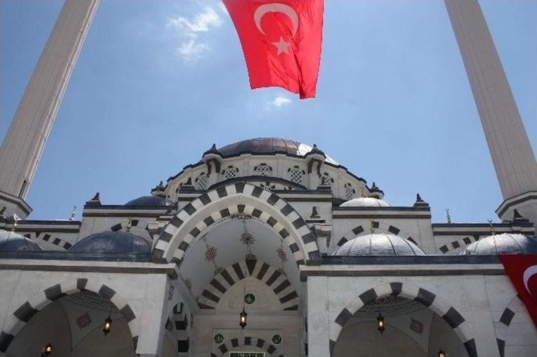 Eruslu Camii Dualarla A&ccedil;ıldı