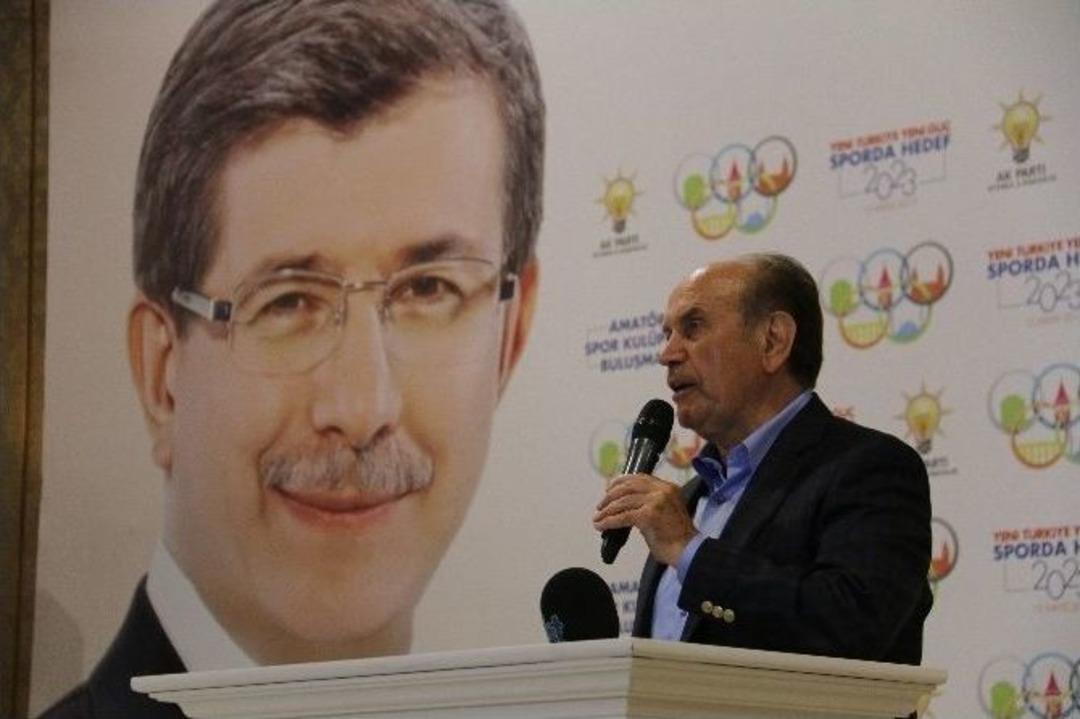 Kadir Topbaş: &ldquo;amat&ouml;r Kul&uuml;plere 5 Milyon Lira Yardım Edeceğiz&rdquo;