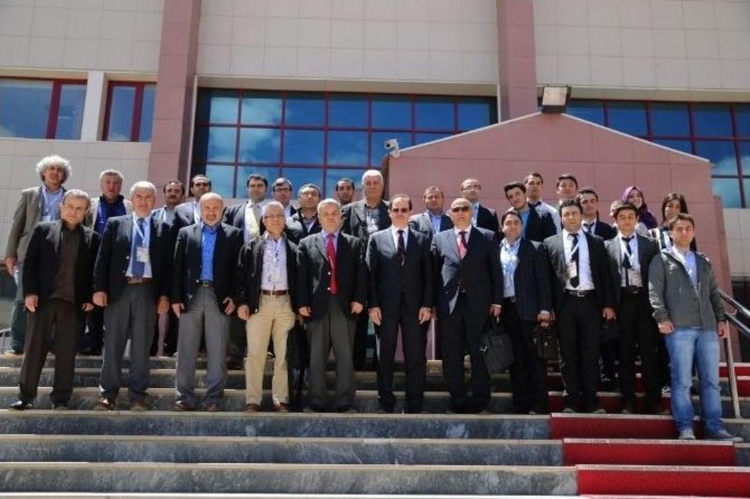 Bayburt &Uuml;niversitesinde Ge&ccedil;mişten G&uuml;n&uuml;m&uuml;ze T&uuml;rk-ermeni İlişkileri Uluslararası Sempozyumu&rsquo;