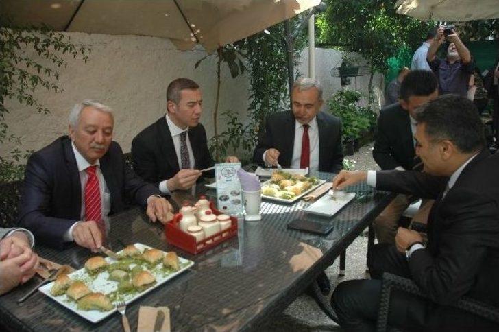 Fıstıkzade Baklavalarının 9. Şubesi Adana’da Açıldı G1