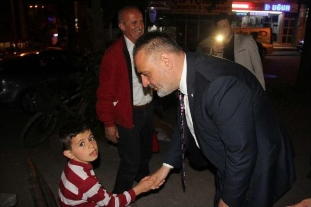 Milletvekili Adayı Hacıey&uuml;poğlu Erenler Ve Karasu&rsquo;daydı