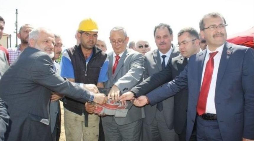Akşemseddin Cami Temeli D&uuml;zenlenen T&ouml;renle Atıldı