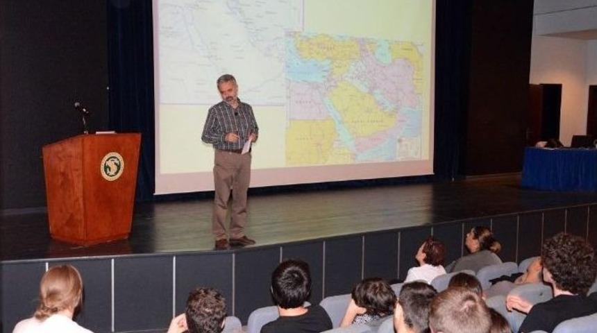 Terakki Tarih G&uuml;nleri&rsquo;nin Konuğu Prof. Dr. Gencer &Ouml;zcan Oldu