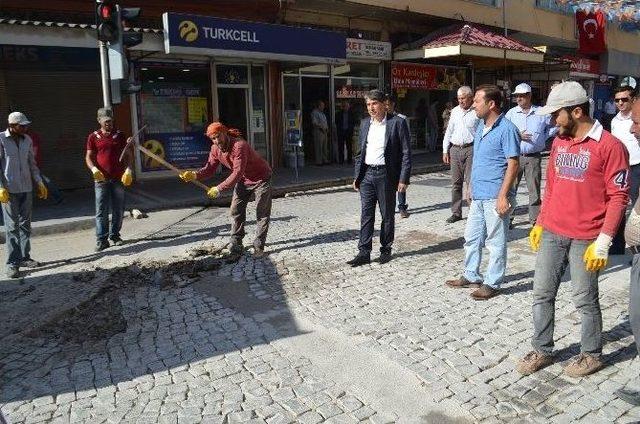 Kanatlı Caddesi Yol Yapımına Başlandı