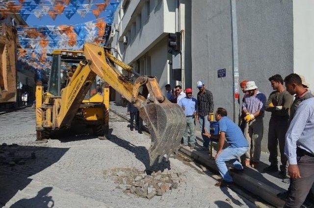 Kanatlı Caddesi Yol Yapımına Başlandı