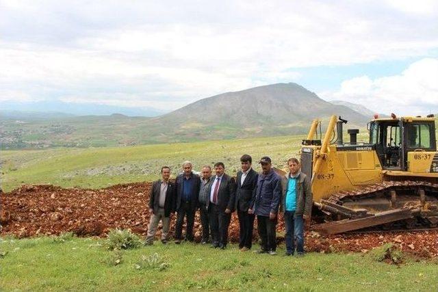 Ekinözü’nde Yayla Yollarına Bakım Çalışması Başladı