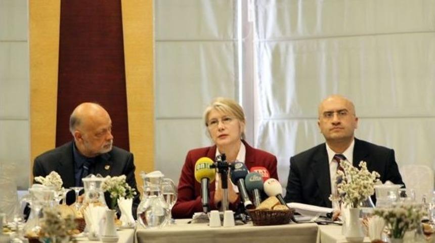 Emine &Uuml;lker Tarhan: &ldquo;doğan G&ouml;r&uuml;n&uuml;ml&uuml; Şahin Değiliz&rdquo;