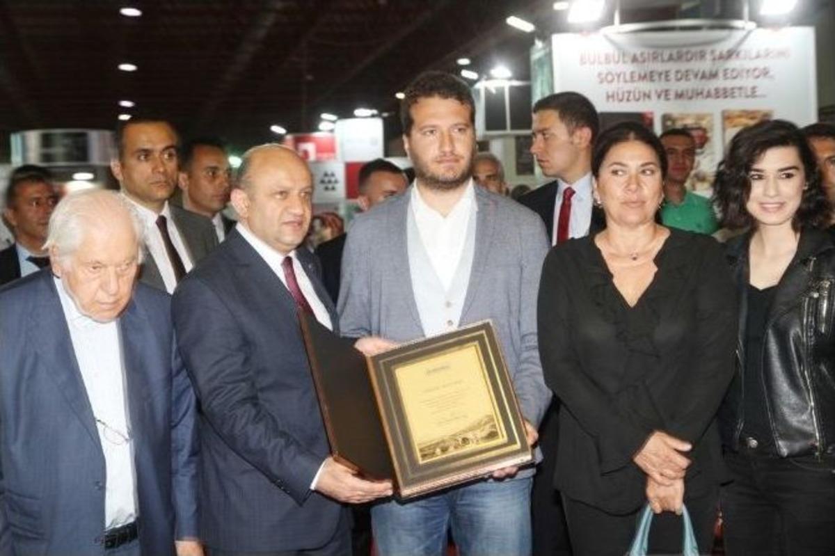 Hayme Ana, Kitap Fuarı&rsquo;na Hayran Kaldı