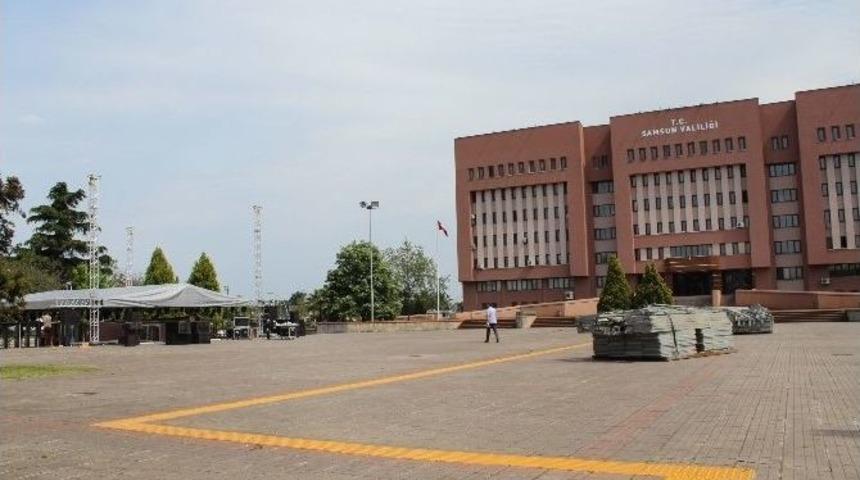 19 Mayıs Kutlamaları Valilik &Ouml;n&uuml;nde Yapılacak