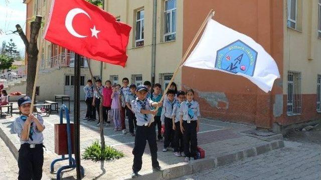 İzci Öğrencilerin Oryantiring Çalışması