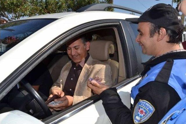 Kuşadası’nda Engelli Öğrenciler Polis Oldu 1