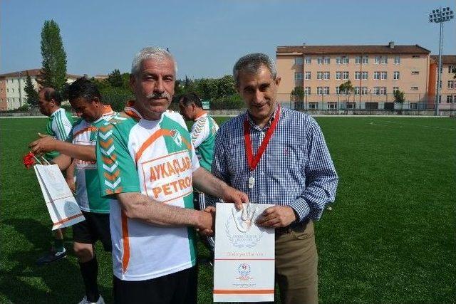 Alaçam’da Eski Sporculara Vefa