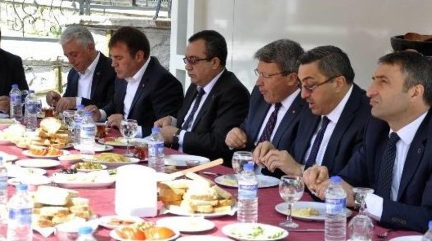 G&uuml;m&uuml;şhane Kaynak Suyuna Kavuşuyor