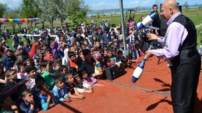Bitlis&rsquo;te &Ccedil;ocuklarla Buluşma Şenliği D&uuml;zenlendi