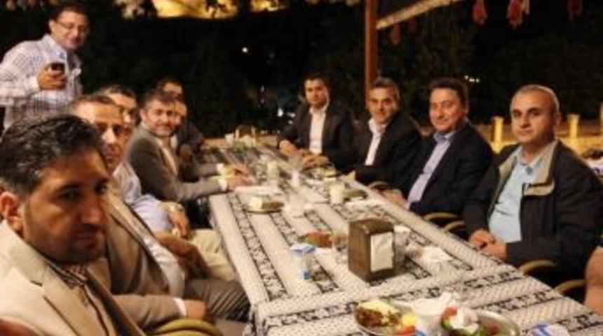 Başbakan Yardımcısı Babacan&rsquo;a &Ccedil;iğ K&ouml;fteli Karşılama