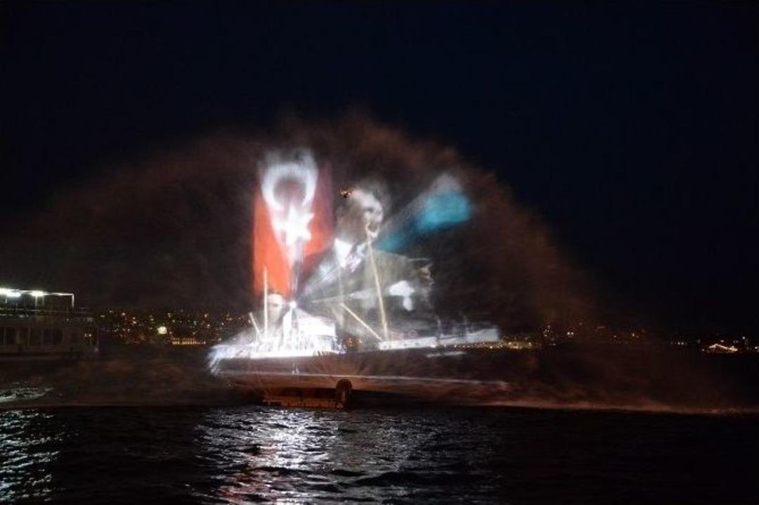 Gen&ccedil;lik Festivali Renkli G&ouml;r&uuml;nt&uuml;lere Sahne Oldu