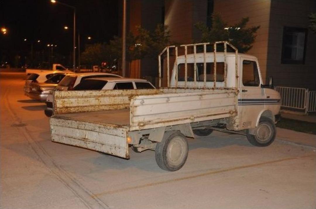 İneg&ouml;l&rsquo;de Kanlı Gece: 3 Yaralı