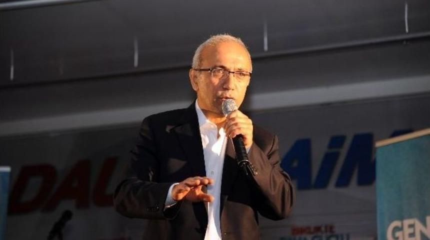 Eski Bakan Elvan, Gen&ccedil;lerle Biraraya Geldi