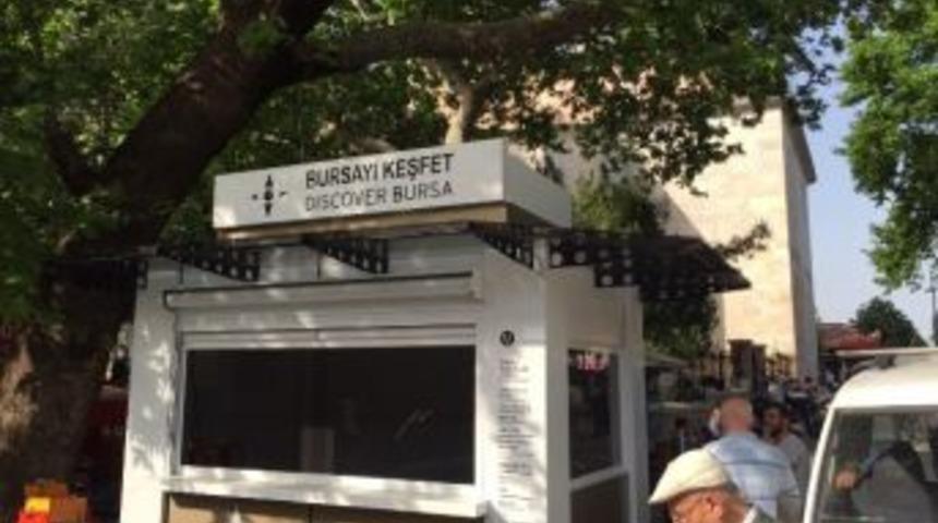 D&uuml;nya Mirası Yeşil Cami&rsquo;ne Turizm Danışma G&ouml;lgesi