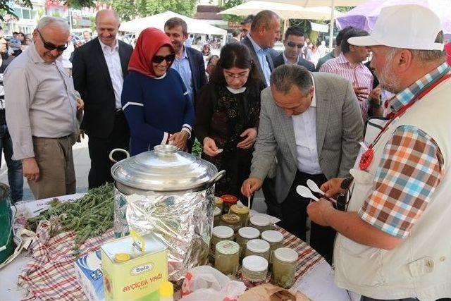 Vali Ali Fidan Düzce Otları Tych Bereket Şenliğine Katıldı