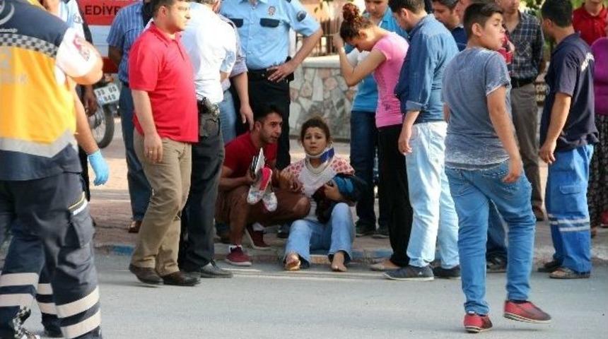 Mersin&rsquo;de Motosiklet Kazası: 4 Yaralı