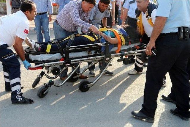 Mersin’de Motosiklet Kazası: 4 Yaralı