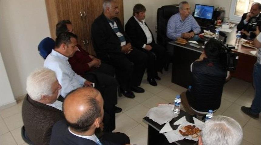 &Ccedil;akan, Halk Pazarı Esnafıyla Buluştu