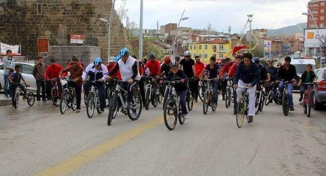 Birinci Olabilmek İçin Pedal Çevirip Kıyasıya Yarıştılar