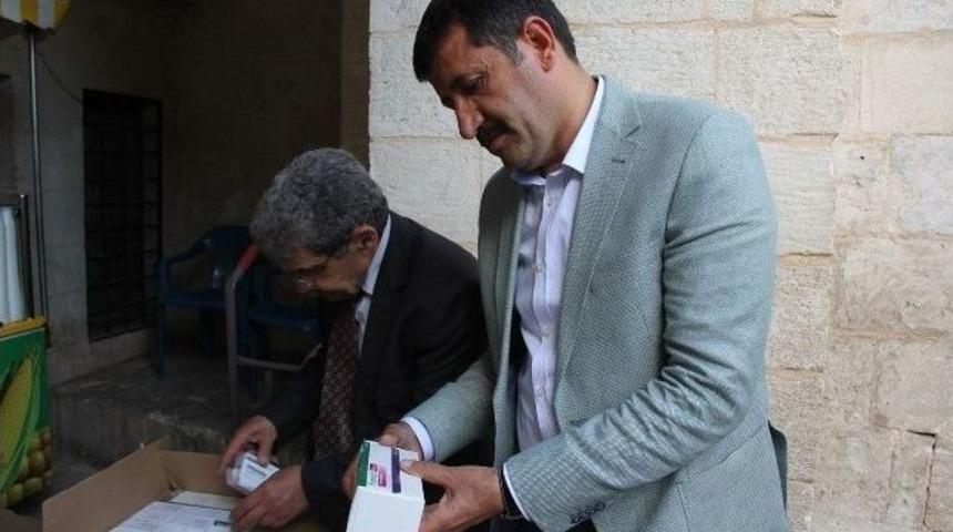 İhtiya&ccedil; Sahiplerine İla&ccedil; Toplandı