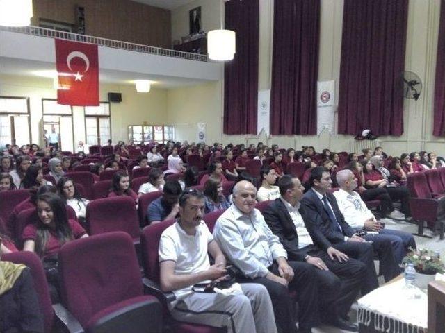 Genç Memur-sen’den Madde Bağımlılığına Karşı Seminer